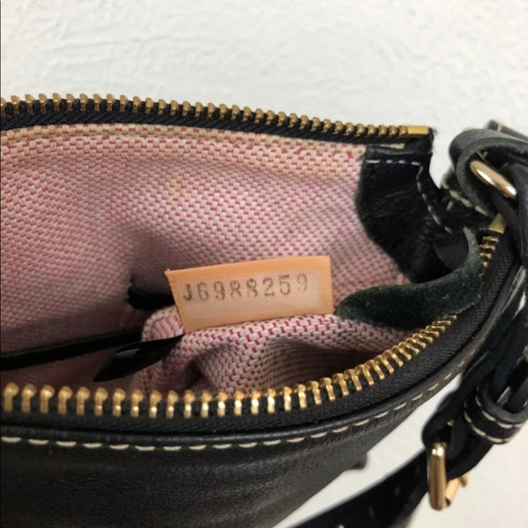 ♦️SOLD♦️Dooney & Bourke small hang bag - Picture 8 of 8